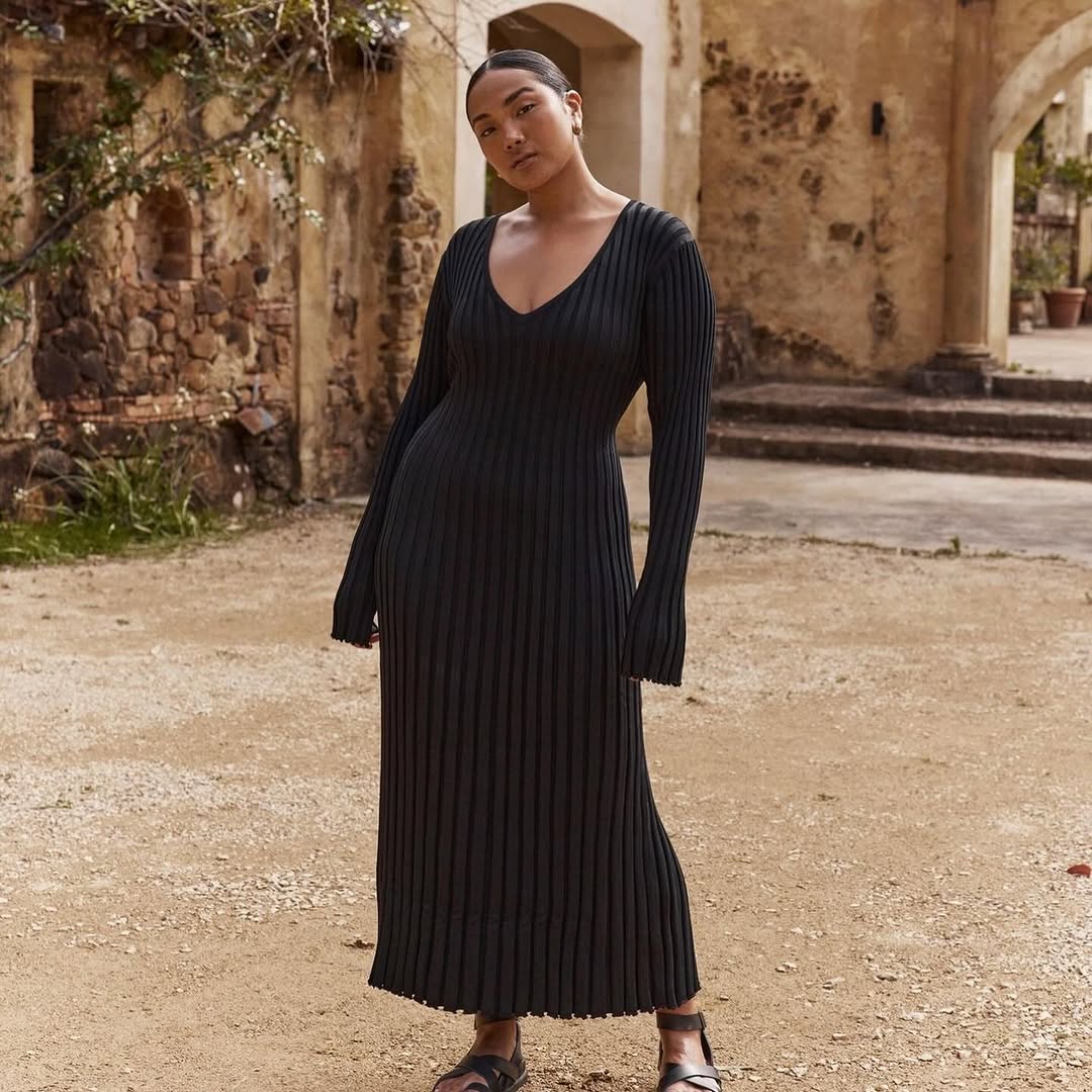 Reign Dress In Black