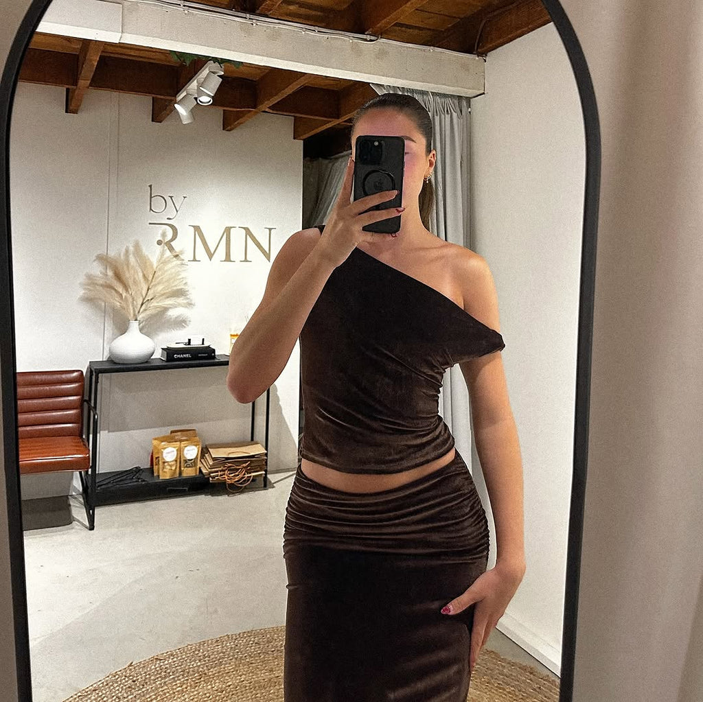 Bambi Set In Brown Velvet