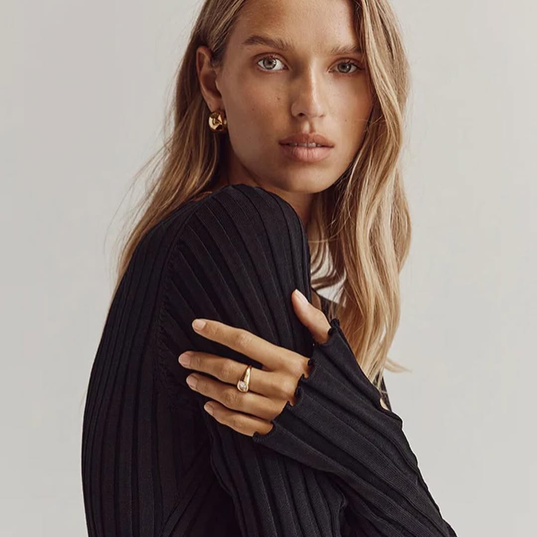 Reign Dress In Black