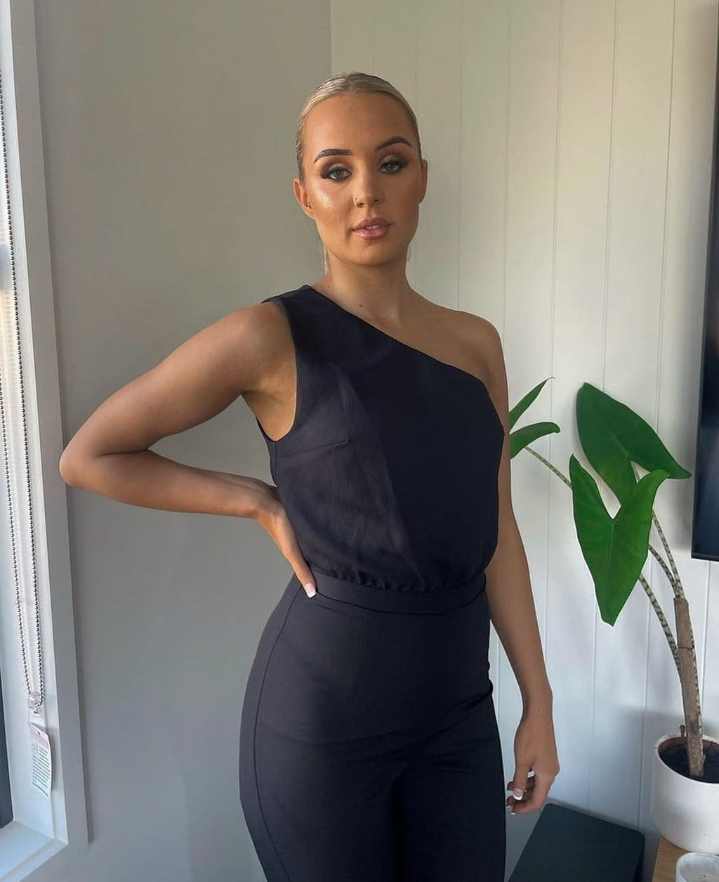 Aria Pantsuit in Black