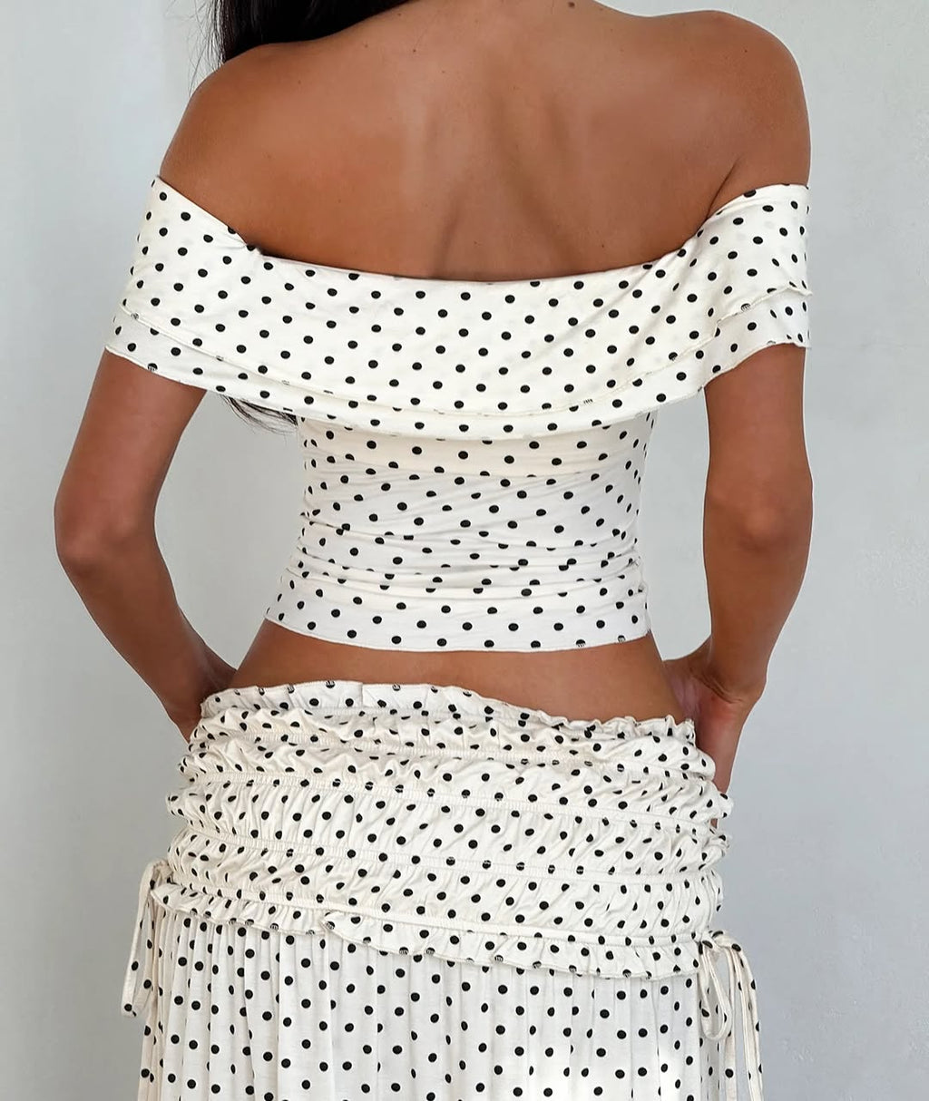 Denali set in Cream Polka