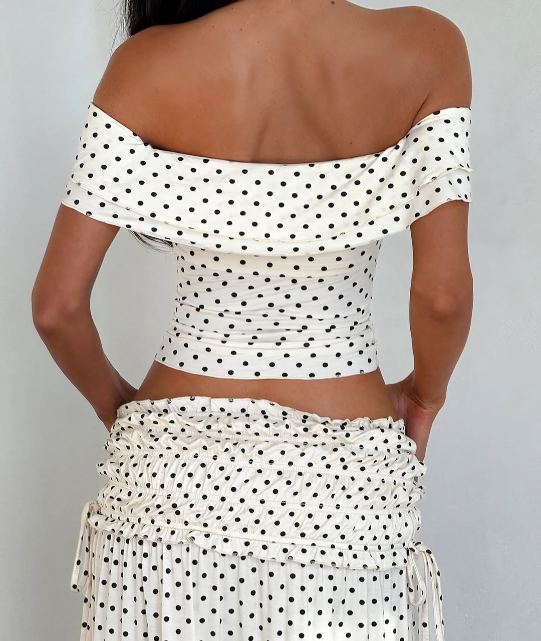 Denali set in Cream Polka